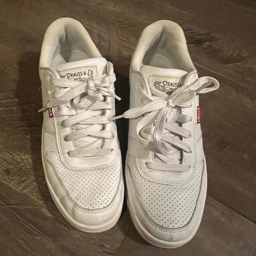 Levi's Women’s White Sneakers - Picture 5 of 9